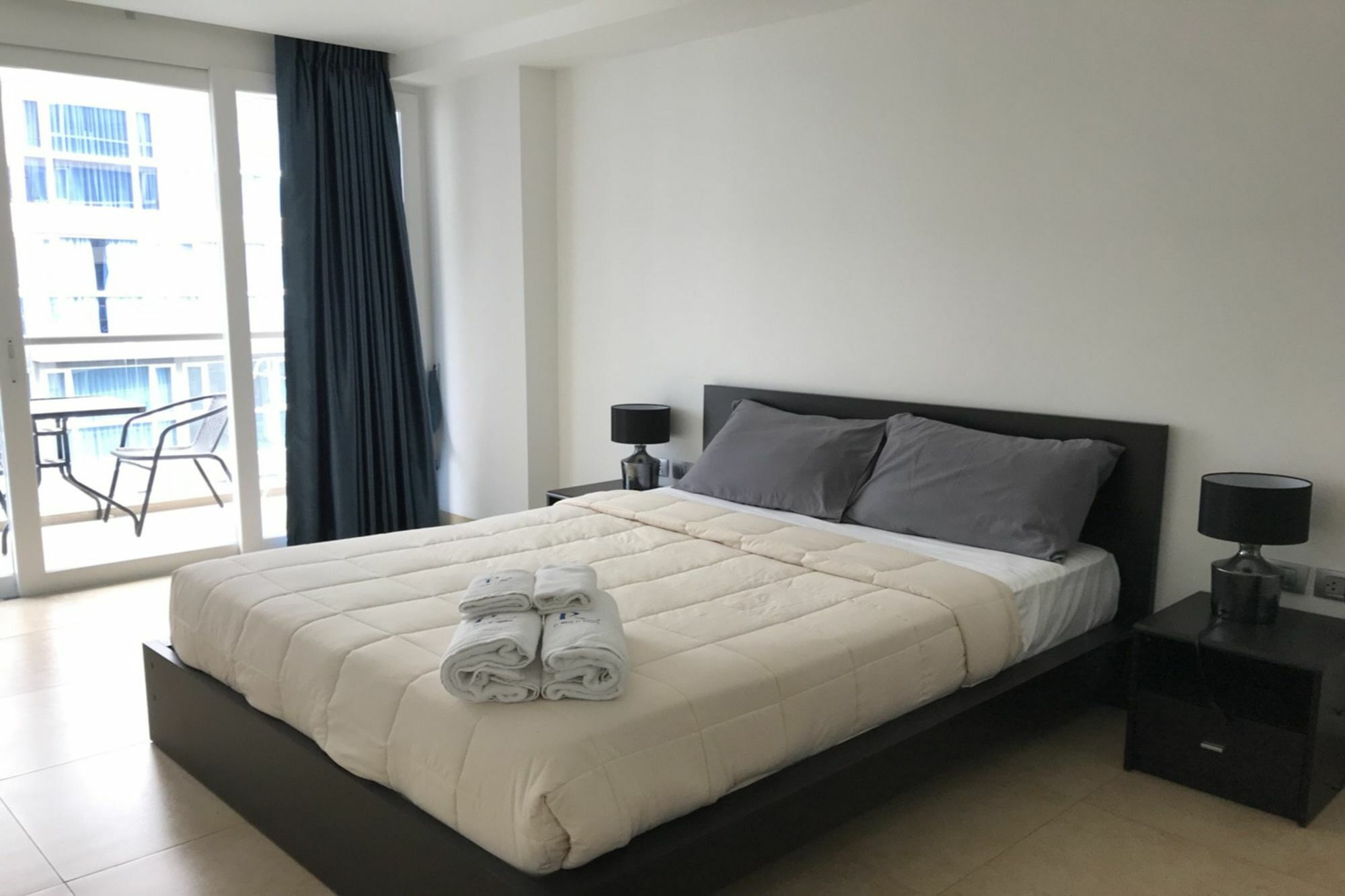 Uplus Avenue Residence Pattaya Zewnętrze zdjęcie