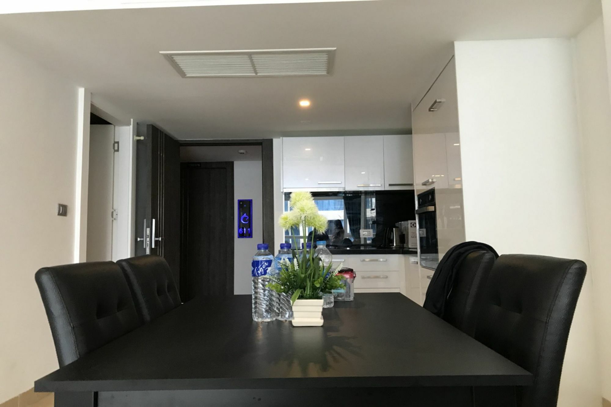 Uplus Avenue Residence Pattaya Zewnętrze zdjęcie